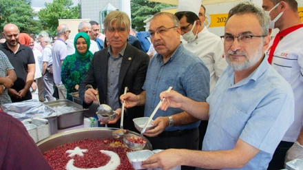 Selçuk Üniversitesinde aşure ikramı yapıldı